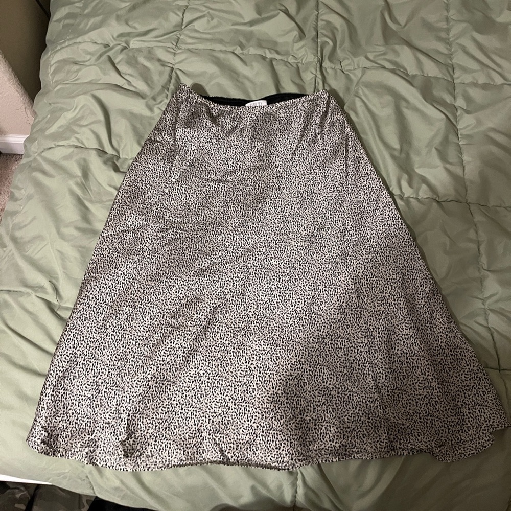 midi skirt
